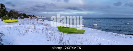 Costa innevata del Golfo di Finlandia, Estonia Foto Stock