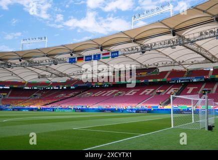 Uebersicht im Stadion, UEFA EURO 2024 - gruppo A, Germania vs Ungheria, Arena Stoccarda AM 19. Giugno 2024 a Stoccarda, Germania. Foto von Silas Schueller/DeFodi immagini vista interna generale dello stadio, UEFA EURO 2024 - gruppo A, Germania vs Ungheria, Arena Stoccarda il 19 giugno 2024 a Stoccarda, Germania. Foto di Silas Schueller/DeFodi Images Defodi-738 738 GERHUN 20240619 117 *** Uebersicht im Stadion, UEFA EURO 2024 gruppo A, Germania vs Ungheria, Arena Stoccarda am 19 giugno 2024 a Stoccarda, Germania foto di Silas Schueller DeFodi Images vista generale interna dello stadio, UEFA EURO 2024 G Foto Stock