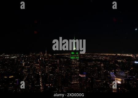 Vista sull'Empire State Building dalla piattaforma di osservazione Summit One Vanderbilt a New York, USA, martedì 18 giugno 2024. Crediti: Aashish Kiphayet/ Foto Stock