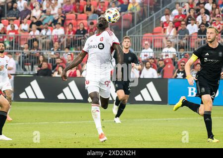 Toronto, Canada. 19 giugno 2024. Prince Owusu n. 99 del Toronto FC visto in azione durante la partita MLS tra Toronto FC e Nashville SC al BMO Field. Punteggio finale: Toronto 1:2 Nashville. Credito: SOPA Images Limited/Alamy Live News Foto Stock
