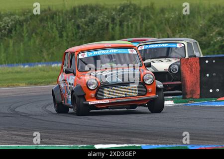 Julian Proctor, Mini Libre, la Dunlop Mini miglia Challenge supportata da Mini Spares, due gare di venti minuti per due varianti di veicoli, Mini miglia 1 Foto Stock