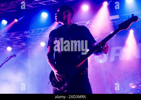 Milano, Italia. 19 giugno 2024. Franz Lyons dei Turnstile si esibisce dal vivo in concerto al Circolo Magnolia di Milano, il 19 giugno 2024 (foto di Mairo Cinquetti/NurPhoto) crediti: NurPhoto SRL/Alamy Live News Foto Stock