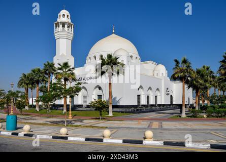 Geografia / viaggi, Arabia Saudita, Moschea Jawzaa al-Qahtani alla Corniche all'ultimo giorno, DIRITTI AGGIUNTIVI-CLEARANCE-INFO-NON-DISPONIBILI Foto Stock