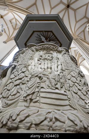 Brno, Repubblica Ceca. 20 giugno 2024. La chiesa di San Giacomo è aperta al giornalista dopo tre anni di ricostruzione, prima della sua apertura al pubblico a Brno, Repubblica Ceca, 20 giugno 2024. Crediti: Vaclav Salek/CTK Photo/Alamy Live News Foto Stock