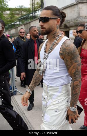 Maluma le rappeur colombien, Bloody Osiris le styliste faisaient parti des nombreux invités du show Rick Owens au palais de tokyo Foto Stock