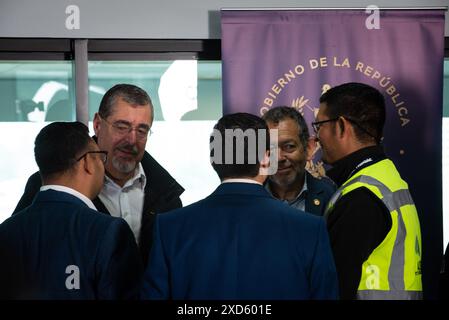 Città del Guatemala, città del Guatemala, Guatemala. 20 giugno 2024. Il Presidente BERNARDO AREVALO interviene su diversi argomenti, tra cui la nomina del nuovo Direttore dell'Aeronautica civile e la visita del presidente dell'Honduras, XIOMARA CASTRO. (Immagine di credito: © Fernando Chuy/ZUMA Press Wire) SOLO PER USO EDITORIALE! Non per USO commerciale! Foto Stock