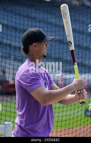 Denver, Colorado, Stati Uniti. 19 giugno 2024. L'interbase dei Colorado Ezequiel Tovar (14) prima della partita tra i Los Angeles Dodgers e i Colorado Rockies tenutasi al Coors Field di Denver Co. David Seelig/Cal Sport medi. Crediti: csm/Alamy Live News Foto Stock