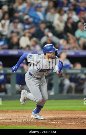 Denver, Colorado, Stati Uniti. 19 giugno 2024. Andy Pages (44), esterno del centro di Los Angeles, ottiene un successo durante la partita tra i Los Angeles Dodgers e i Colorado Rockies disputata al Coors Field di Denver Co. David Seelig/Cal Sport medi. Crediti: csm/Alamy Live News Foto Stock