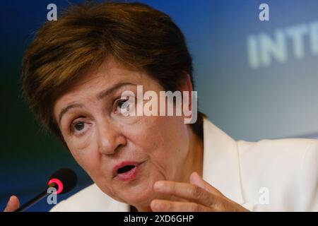 Lussemburgo, Lussemburgo. 20 giugno 2024. Kristalina Georgieva, amministratore delegato del Fondo monetario internazionale (FMI), interviene in una conferenza stampa a seguito di una riunione dell'Eurogruppo a Lussemburgo, giovedì 20 giugno 2024. Crediti: ALEXANDROS MICHAILIDIS/Alamy Live News Foto Stock