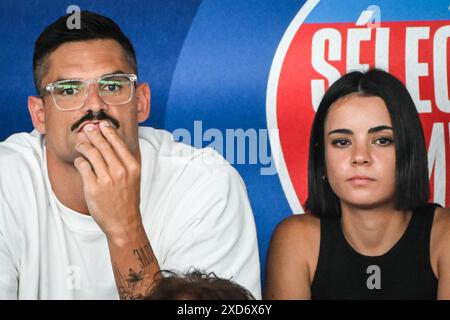 Chartres, Francia, Francia. 18 giugno 2024. Florent MANAUDOU con la sua nuova partner Lola DUMENIL durante il terzo dei Campionati di nuoto francesi 2024 al complesso acquatico Odyssee il 18 giugno 2024 a Chartres, Francia. (Credit Image: © Matthieu Mirville/ZUMA Press Wire) SOLO PER USO EDITORIALE! Non per USO commerciale! Foto Stock