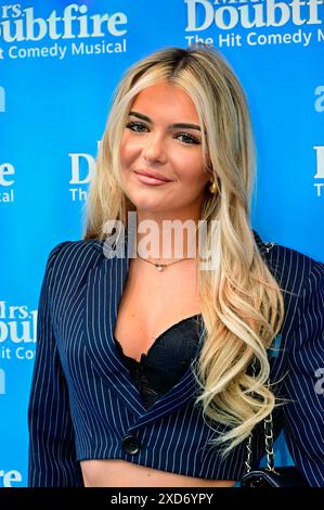 LONDRA, REGNO UNITO. 20 giugno 2024. Phoebe Freeman è una deduzione frequenta 'Mrs. Doubtfire: The Musical' assiste a 'Mrs. Doubtfire: The Musical' 1st 'Nanniversary' Performance allo Shaftesbury Theatre, Londra, Regno Unito. Credito: Vedi li/Picture Capital/Alamy Live News Foto Stock