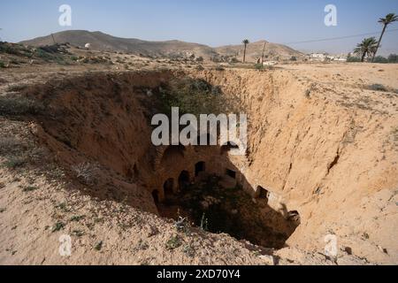 Matmata - una piccola città berbera nel sud della Tunisia Foto Stock