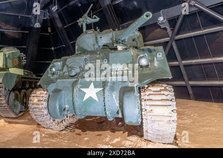 Royal Tank Museum, Amman, Giordania - 4 maggio 2024: Classico carro armato americano Sherman M4, un tempo utilizzabile nell'esercito americano, ora si trova come mostra storica a. Foto Stock