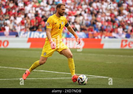 Monaco, Germania. 20 giugno 2024. Jan Oblak della Slovenia visto in azione durante la partita della fase a gironi di UEFA EURO 2024 tra Slovenia e Serbia alla Munich Football Arena. (Punteggio finale; Slovenia 1:1 Serbia) (foto di Sergei Mikhailichenko/SOPA Images/Sipa USA) credito: SIPA USA/Alamy Live News Foto Stock