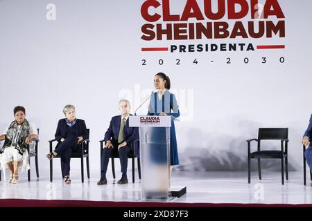 Claudia Sheinbaum presenta il suo Gabinetto di governo Claudia Sheinbaum, presidente virtuale eletto del Messico, interviene durante la presentazione della prima parte del suo Gabinetto presso il Museo interattivo di economia MIDE. Il 20 giugno 2024 a città del Messico, Messico. Foto di Jose Luis Torales/ Eyepix Group città del Messico CDMX Messico Copyright: XJosexLuisxToralesxxEyepixxGroupx Foto Stock