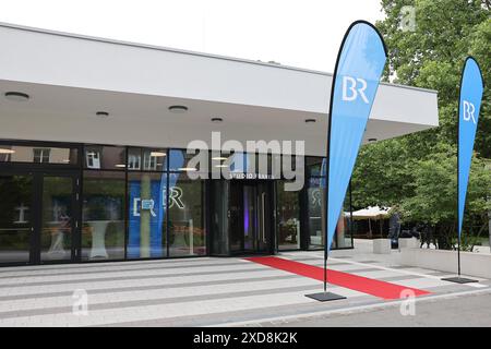 Norimberga, Germania. 20 giugno 2024. Ingresso allo Studio Franconico della radio Bavarese di Norimberga. Crediti: Daniel Löb/dpa/Alamy Live News Foto Stock