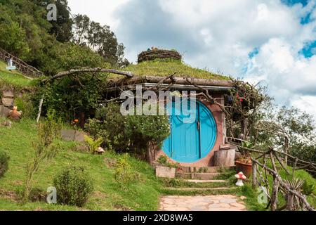 hobbitenango, case di tipo hobbit in guatemala Foto Stock