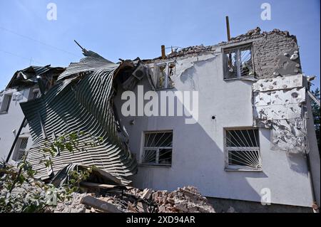 Non esclusiva: LEOPOLI, UCRAINA - 19 GIUGNO 2024 - un edificio amministrativo dell'Istituto statale di controllo della ricerca dei medicinali veterinari e Foto Stock