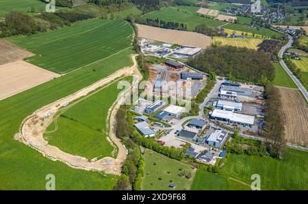 Vista aerea, zona commerciale Stakelbrauk con cantiere stradale, Bremke, Eslohe, Sauerland, Renania settentrionale-Vestfalia, Germania, commercio Foto Stock