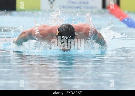 Roma, Italia. 21 giugno 2024. Max McCusker d'Irlanda gareggia nei 100m Butterfly Men Heats durante il 60° Settecolli Swim Meeting allo stadio del nuoto di Roma, 21 giugno 2024. Crediti: Insidefoto di andrea staccioli/Alamy Live News Foto Stock