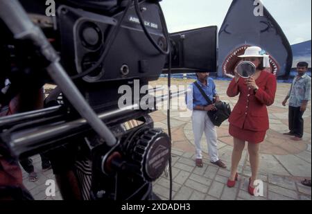 Attori indiani ai Film Studios di Bollywood, nella città di Chennai, nella provincia di Tamil Nadu, in India. India, Chennai, aprile 1998 Foto Stock