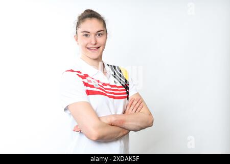 Bruxelles, Belgio. 21 giugno 2024. La ginnasta belga Maellyse Brassart fotografata durante un servizio fotografico per il Comitato Olimpico belga BOIC - COIB in vista dei Giochi Olimpici di Parigi 2024, a Bruxelles, venerdì 21 giugno 2024. BELGA PHOTO VIRGINIE LEFOUR credito: Belga News Agency/Alamy Live News Foto Stock