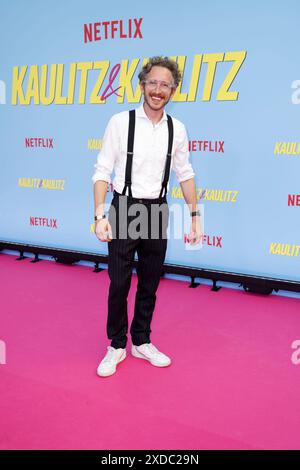 Johannes Obermaier, der Regisseur bei der Premiere der Kaulitz & Kaulitz Netflix Realityserie AM 21.06.2024 a Berlino Kaulitz & Kaulitz Realityserie feiert Premiere a Berlino *** Johannes Obermaier, il regista alla prima del reality di Kaulitz Kaulitz Netflix il 21 06 2024 a Berlino Kaulitz Kaulitz è in anteprima a Berlino Foto Stock