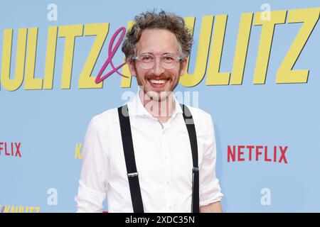 Johannes Obermaier, der Regisseur bei der Premiere der „Kaulitz & Kaulitz“ (Netflix) Realityserie AM 21.06.2024 a Berlino Foto Stock