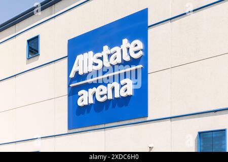 L'Allstate Arena è una struttura polivalente situata nei sobborghi di Chicago, con una capienza di 18.500 persone e sede della squadra di hockey dei Chicago Wolves. Foto Stock