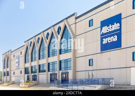 L'Allstate Arena è una struttura polivalente situata nei sobborghi di Chicago, con una capienza di 18.500 persone e sede della squadra di hockey dei Chicago Wolves. Foto Stock