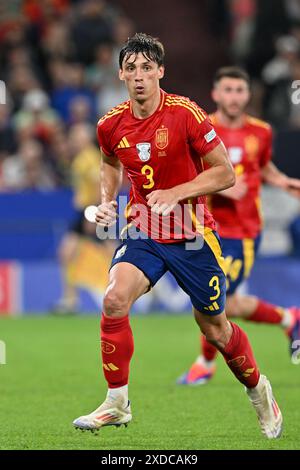 Robin le Normand (3) di Spagna nella foto di una partita di calcio tra le squadre nazionali di Spagna e Italia nella seconda giornata del girone B nella fase a gironi del torneo UEFA Euro 2024 , venerdì 20 giugno 2024 a Gelsenkirchen , Germania . FOTO SPORTPIX | David Catry Foto Stock