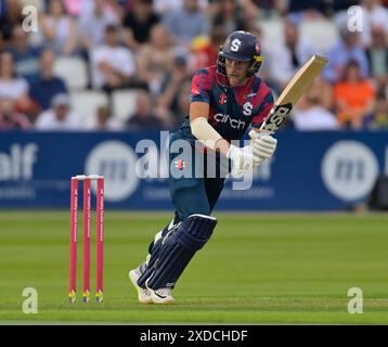 NORTHAMPTON, REGNO UNITO. , . David Willey del Northamptonshire in battuta durante il T20 Vitality Blast match tra Northamptonshire Steelbacks vs Leicestershire Foxes al County Ground di Northampton, Inghilterra Credit: PATRICK ANTHONISZ/Alamy Live News Foto Stock