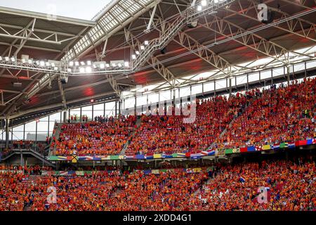 LIPSIA - tifosi olandesi prima della partita UEFA EURO 2024 del gruppo D tra Paesi Bassi e Francia allo Stadio di Lipsia il 21 giugno 2024 a Lipsia, Germania. ANP KOEN VAN WEEL Foto Stock