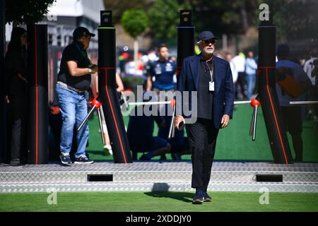 21 giugno 2024, MontmelÃ, Mezzolombardo, Spagna: Flavio Briatore arriva nel Paddock del Gran Premio di Spagna FIA di Formula 1 2024 sul circuito di Barcellona-Catalunya a MontmelÃ², Spagna. (Credit Image: © Daisy Facinelli/ZUMA Press Wire) SOLO PER USO EDITORIALE! Non per USO commerciale! Foto Stock