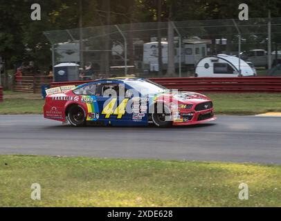 Lexington, Ohio, Stati Uniti. 21 giugno 2024. THOMAS ANNUNZIATA n. 44 durante la gara NASCAR/ARCA presso il Mid-Ohio Sports Car Course. WILLIAM SAWALICH #18 ha vinto la gara. (Credit Image: © Scott Hasse/ZUMA Press Wire) SOLO PER USO EDITORIALE! Non per USO commerciale! Foto Stock