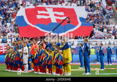 Duesseldorf, Germania. 21 giugno 2024. In Picture: Team Presentation 21.06.2024, GER, Duesseldorf, Slovacchia contro Ucraina, European Championship 2024, 2nd Gameday, Merkur Spiel-Arena, Merkur Spiel-Arena, DFL REGOLAMENTI VIETANO QUALSIASI USO DI FOTOGRAFIE COME SEQUENZE DI IMMAGINI E/O QUASI-VIDEO. Credito: HMB Media/Alamy Live News Foto Stock