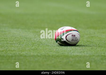 Londra, Regno Unito. 22 giugno 2024. Londra, Inghilterra, sabato 22 giugno 2024: Il pallone prima della partita della Qatar Airways Cup tra Sud Africa e Galles al Twickenham Stadium di Londra, Inghilterra, sabato 22 giugno 2024. (Claire Jeffrey/SPP) credito: SPP Sport Press Photo. /Alamy Live News Foto Stock