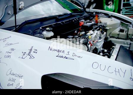 EDF Londra al Brighton Electric Vehicle Rally 22 giugno 2024 Madeira Drive Brighton East Sussex Inghilterra Regno Unito. Credito fotografico: Caron Watson/Alamy Live News. Foto Stock