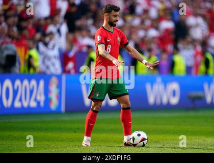 Dortmund, Germania. 22 giugno 2024. Bruno Fernandes del Portogallo durante la partita di UEFA Euro 2024 tra Turkiye e Portogallo, gruppo F, data 2, giocata allo stadio Signal Iduna Park il 22 giugno 2024 a Dortmund, in Germania. (Foto di Sergio Ruiz/PRESSINPHOTO) credito: PRESSINPHOTO SPORTS AGENCY/Alamy Live News Foto Stock