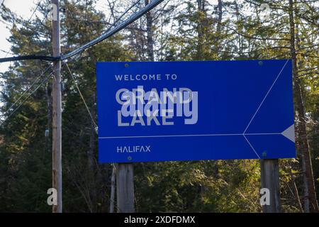 Benvenuto al cartello Grand Lake sulla NS 2 in nuova Scozia, Canada Foto Stock