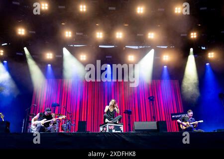 Vienna, Österreich. 22. Juni 2024. Christina Stürmer beim 41. Donauinselfest auf der Hauptbühne. Vienna *** Vienna, Austria 22 giugno 2024 Christina Stürmer al Festival dell'Isola del Danubio 41 sul palco principale di Vienna Foto Stock