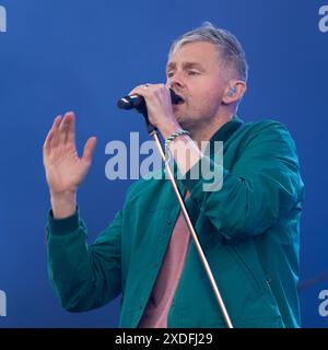 Newport, Regno Unito. 22 giugno 2024. Keane sul palco principale dell'Isle of Wight Festival, Seaclose Park sabato 22 giugno 2024 Credit: Emma Terracciano/Alamy Live News Foto Stock