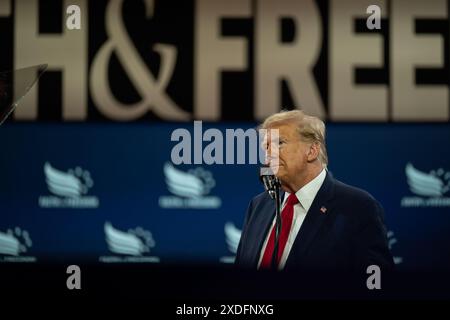 Washington, Stati Uniti. 22 giugno 2024. L'ex presidente Donald Trump fa osservazioni alla Conferenza sulla politica di maggioranza della Faith & Freedom Coalition del 2024 al Washington Hilton di Washington, DC, sabato 22 giugno 2024. (Foto di Annabelle Gordon/Sipa USA) credito: SIPA USA/Alamy Live News Foto Stock