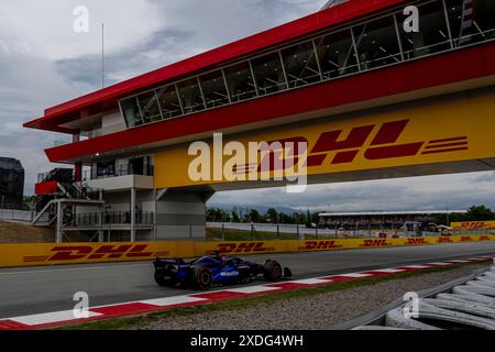 Montmelo, Spagna, 22 giugno, Alex Albon, dalla Thailandia gareggia per la Williams Racing. Qualifica, round 10 del campionato di Formula 1 2024. Crediti: Michael Potts/Alamy Live News Foto Stock