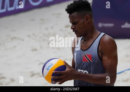 Tlaxcala, Ciudad de Mexico, Messico. 22 giugno 2024. Joel Theodore #1 del Team Trinidad e Tobago gareggia contro il Team Guatemala durante la partita maschile di Norceca 2024 Beach Volley Olympic Qualification Tournament . Guatemala sconfitte del Team Trinidad e Tobago 2 a 0. (Credit Image: © Essene Hernandez/eyepix via ZUMA Press Wire) SOLO PER USO EDITORIALE! Non per USO commerciale! Foto Stock