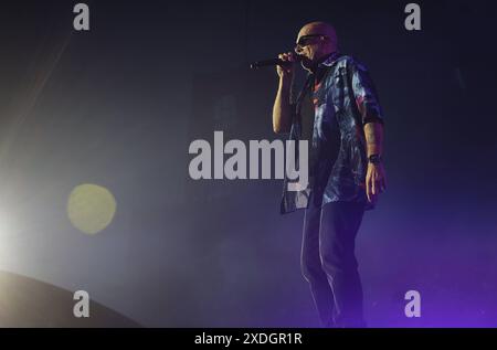 Concerto musicale del cantante italiano - Max Pezzali S Max Forever Tour 2024 il cantante italiano Max Pezzali si esibisce sul palco durante il suo Max Forever Tour 2024 - stadio Dallara, Bologna, Italia, 22 giugno 2024 - foto: Michele Nucci& XA Bologna dallo stadio Ara Italia Copyright: XMichelexNuccix/xLiveMediax LPM 1414400 Foto Stock