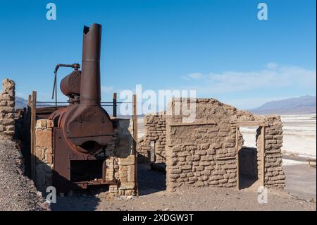 Il borace Harmony sono antichi resti di antichi sforzi minerari nella Death Valley, California. Foto Stock