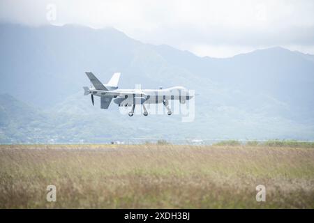 Un mq-9A MUX/MASCHIO del corpo dei Marines assegnato al Marine Unmanned Aerial Vehicle Squadron (VMU) 3, Marine Aircraft Group 24, 1st Marine Aircraft Wing pre Foto Stock