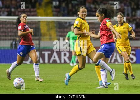 Bryleeh Henry dell'Australia e Alexandra Pinell della Costa Rica durante la partita Costa Rica contro Australia della Coppa del mondo femminile Under-20 Foto Stock