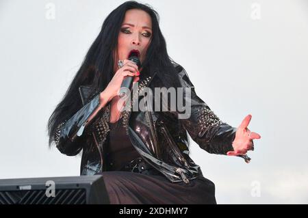 Tarja Turunen Live auf dem Summerside Festival 2024 beim Flugplatz. Grenchen, 22.06.2024 anni Foto Stock